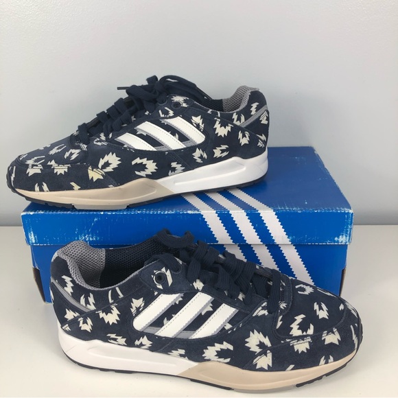ADIDAS tech super w in white and navy